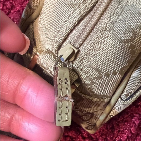 GUCCI authentic VINTAGE MONOGRAM HALF MOON MINI POUCHETTE BAG - Picture 7 of 17